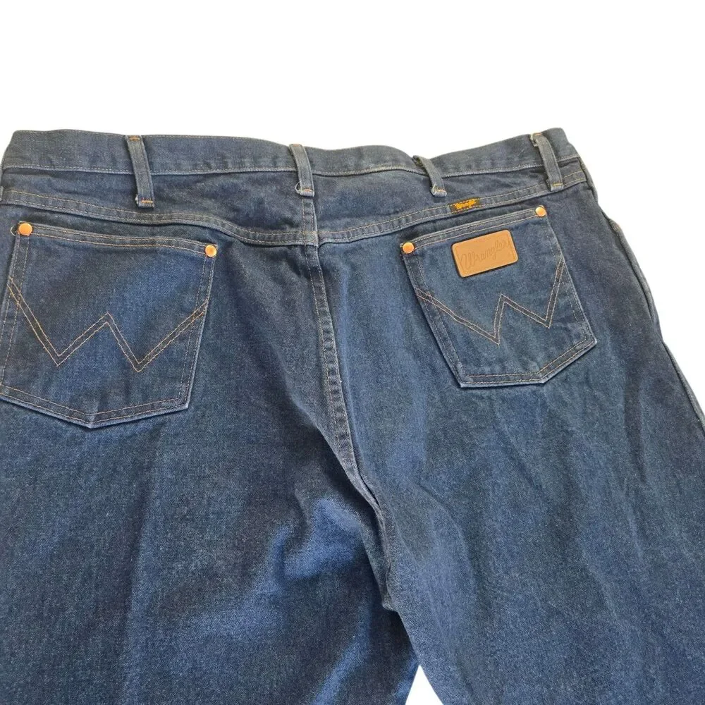 Mens Wrangler Cowboy  Jeans 46x32 13MWZ A001  Indigo